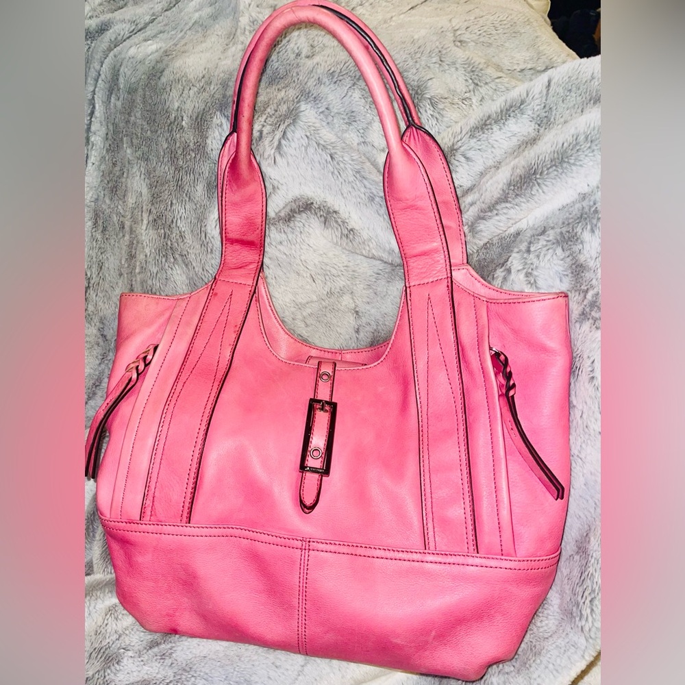 B. Makowsky Pink Leather Shoulder Bag